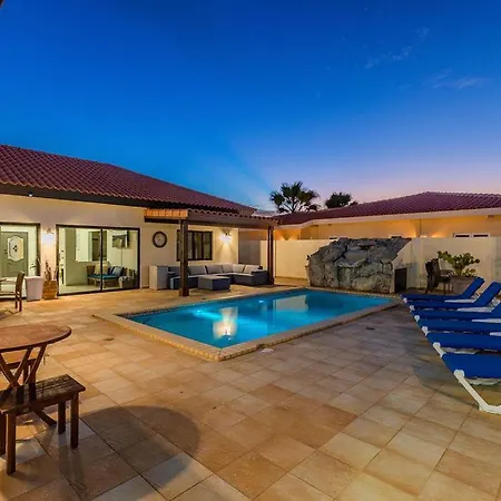 Private Esmeralda Villa